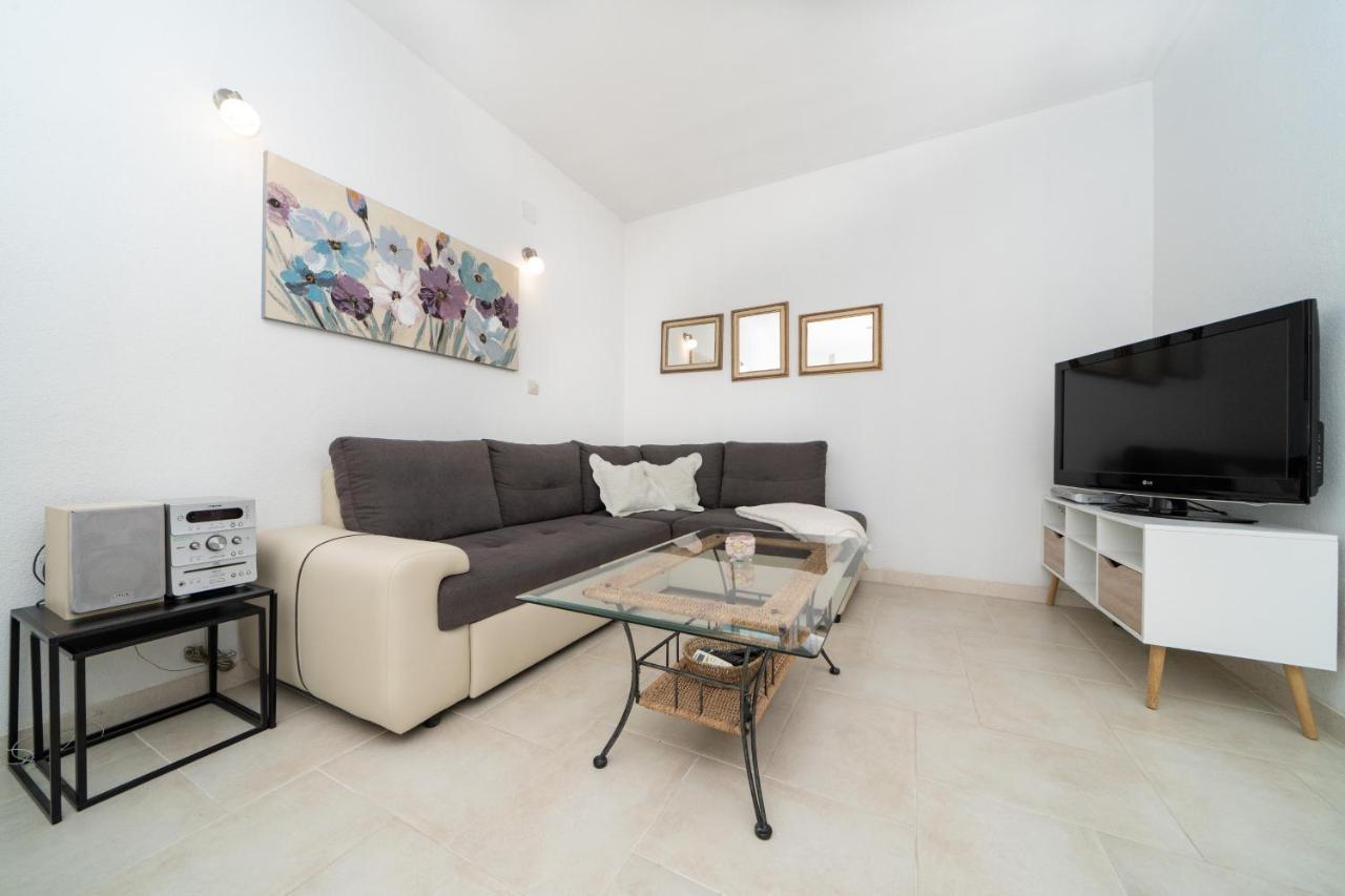 Apartments Siesta Sumartin Kültér fotó
