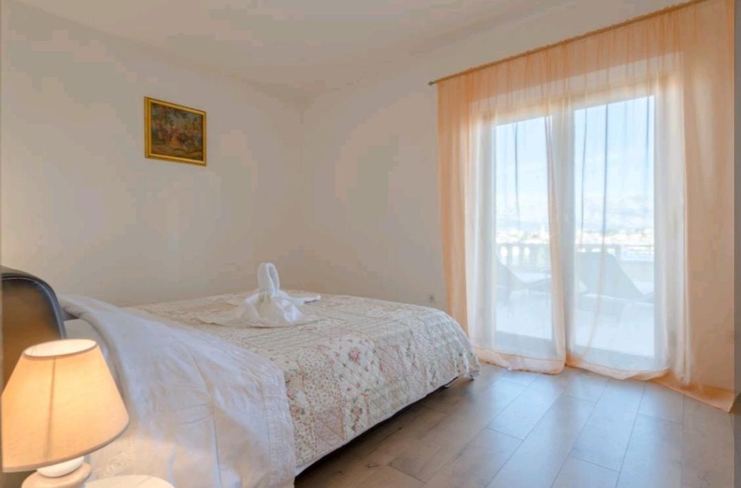 Apartments Siesta Sumartin Kültér fotó
