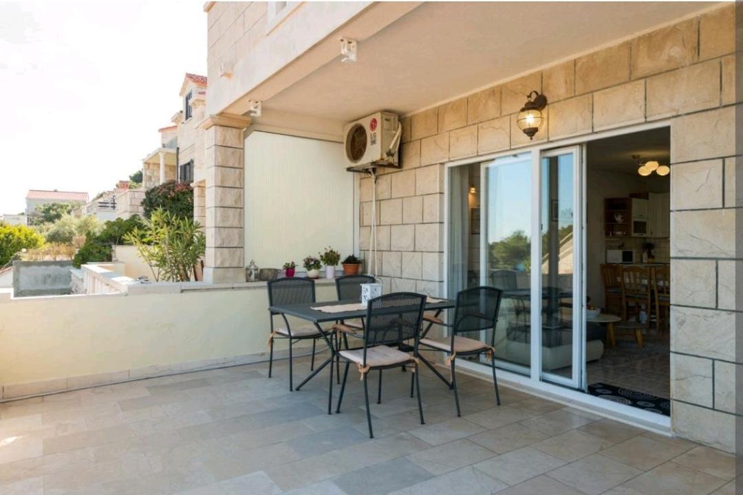 Apartments Siesta Sumartin Kültér fotó